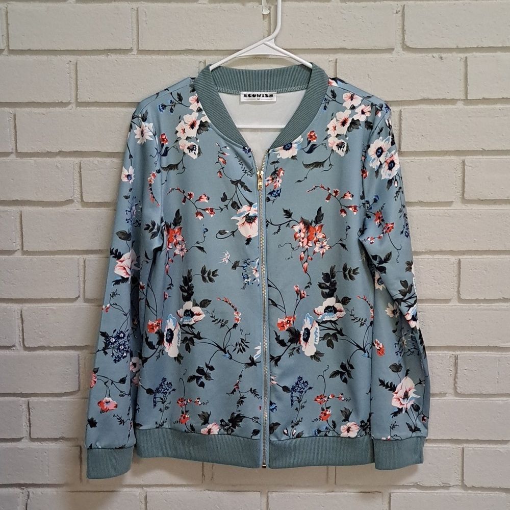 Beautiful Light Blue Froral Zip Up Jacket. Size Medium